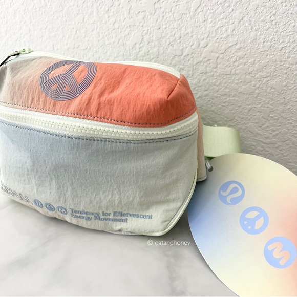 lululemon x Madhappy Clean Lines Belt Bag 2L - Picture 4 of 8